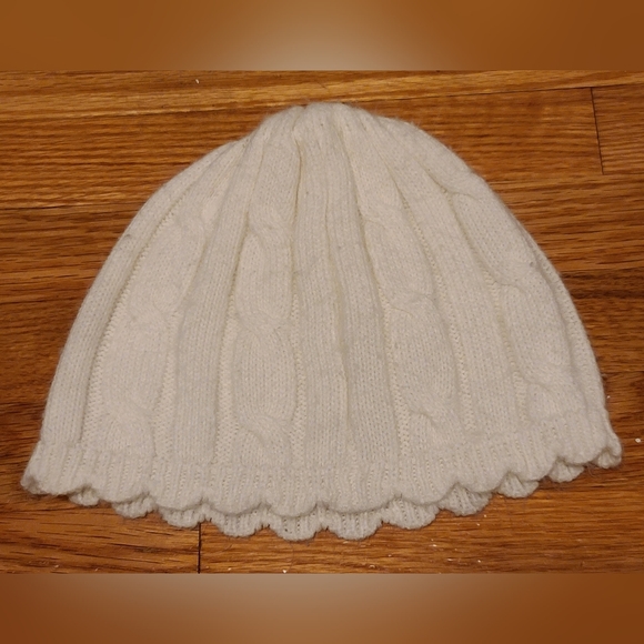 10 for $25 - Girls White Knit Winter Hat - Picture 1 of 1